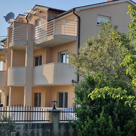 Appartments D&D Peroj Oda fotoğraf