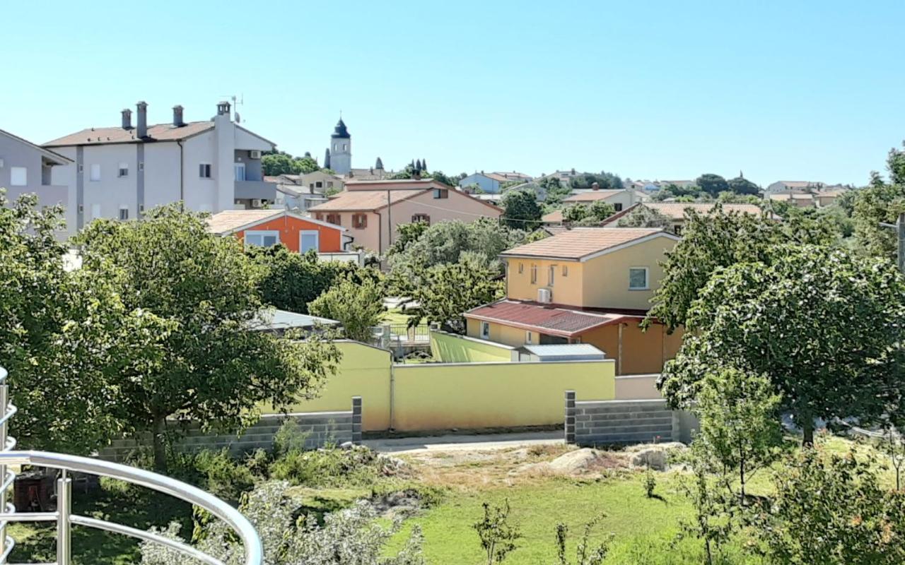 Appartments D&D Peroj Dış mekan fotoğraf