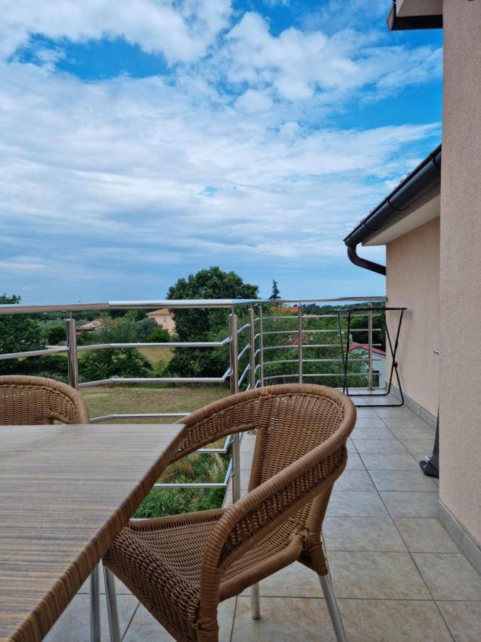 Appartments D&D Peroj Dış mekan fotoğraf