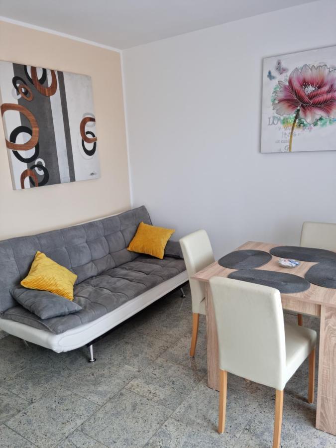 Appartments D&D Peroj Dış mekan fotoğraf