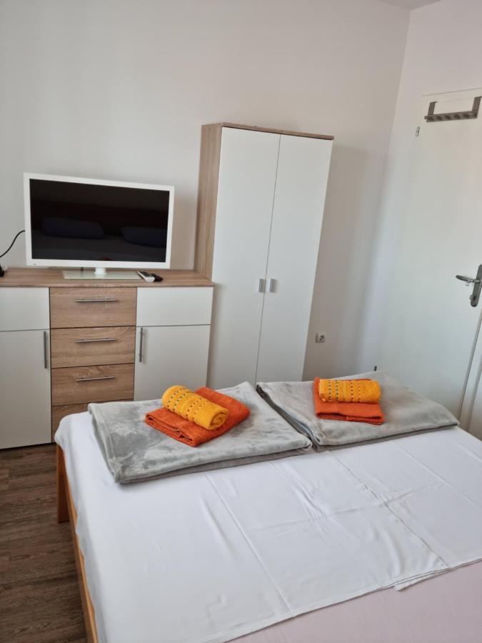 Appartments D&D Peroj Dış mekan fotoğraf