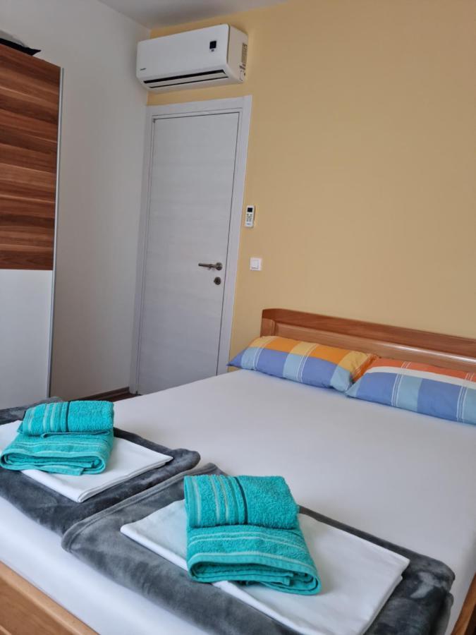 Appartments D&D Peroj Dış mekan fotoğraf