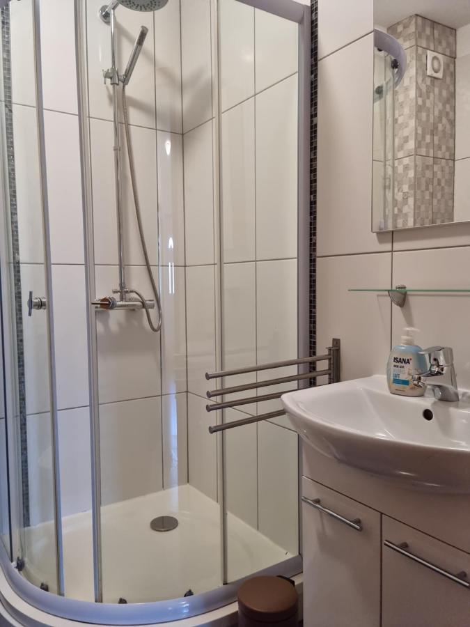 Appartments D&D Peroj Dış mekan fotoğraf