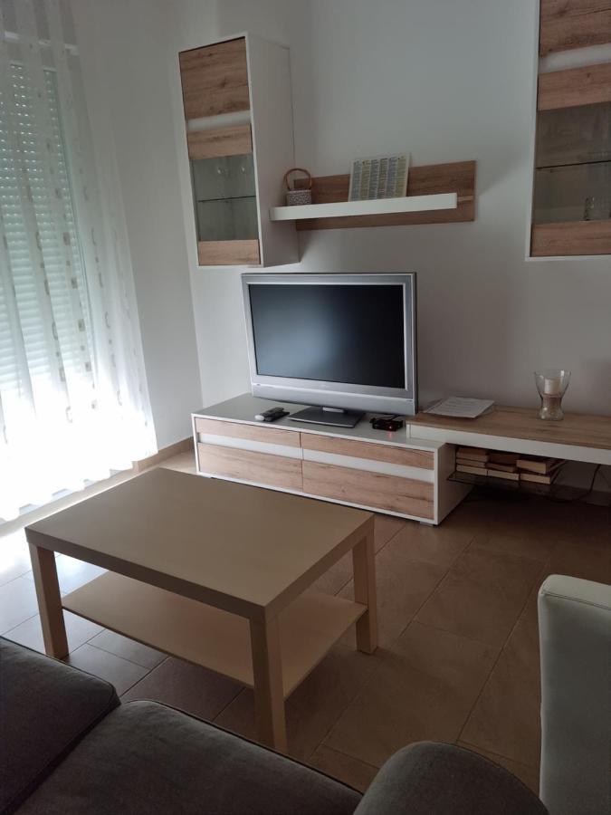 Appartments D&D Peroj Dış mekan fotoğraf